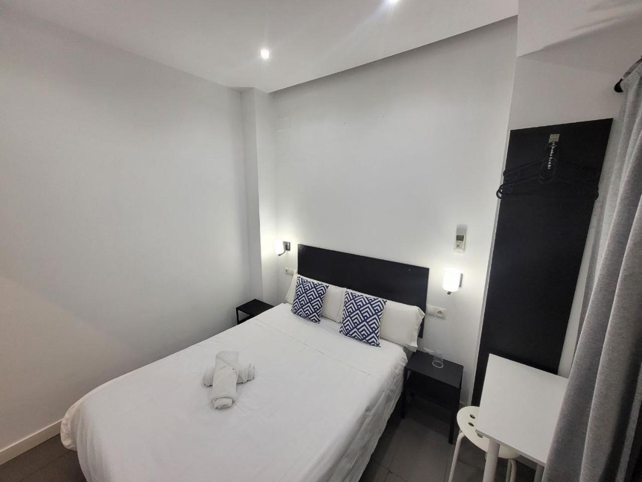 Ayz Frailes - Auto Check-In Property (Adults Only) Málaga Exterior foto